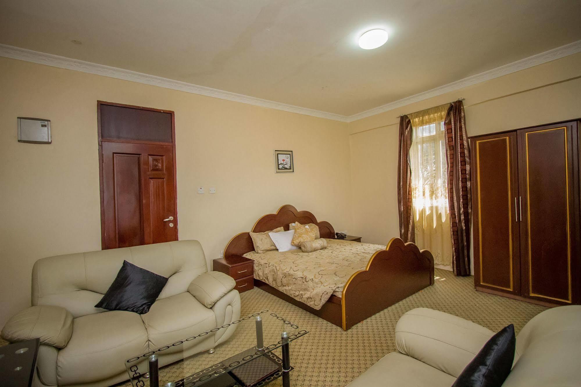 Grand Global Hotel Kampala Exterior foto