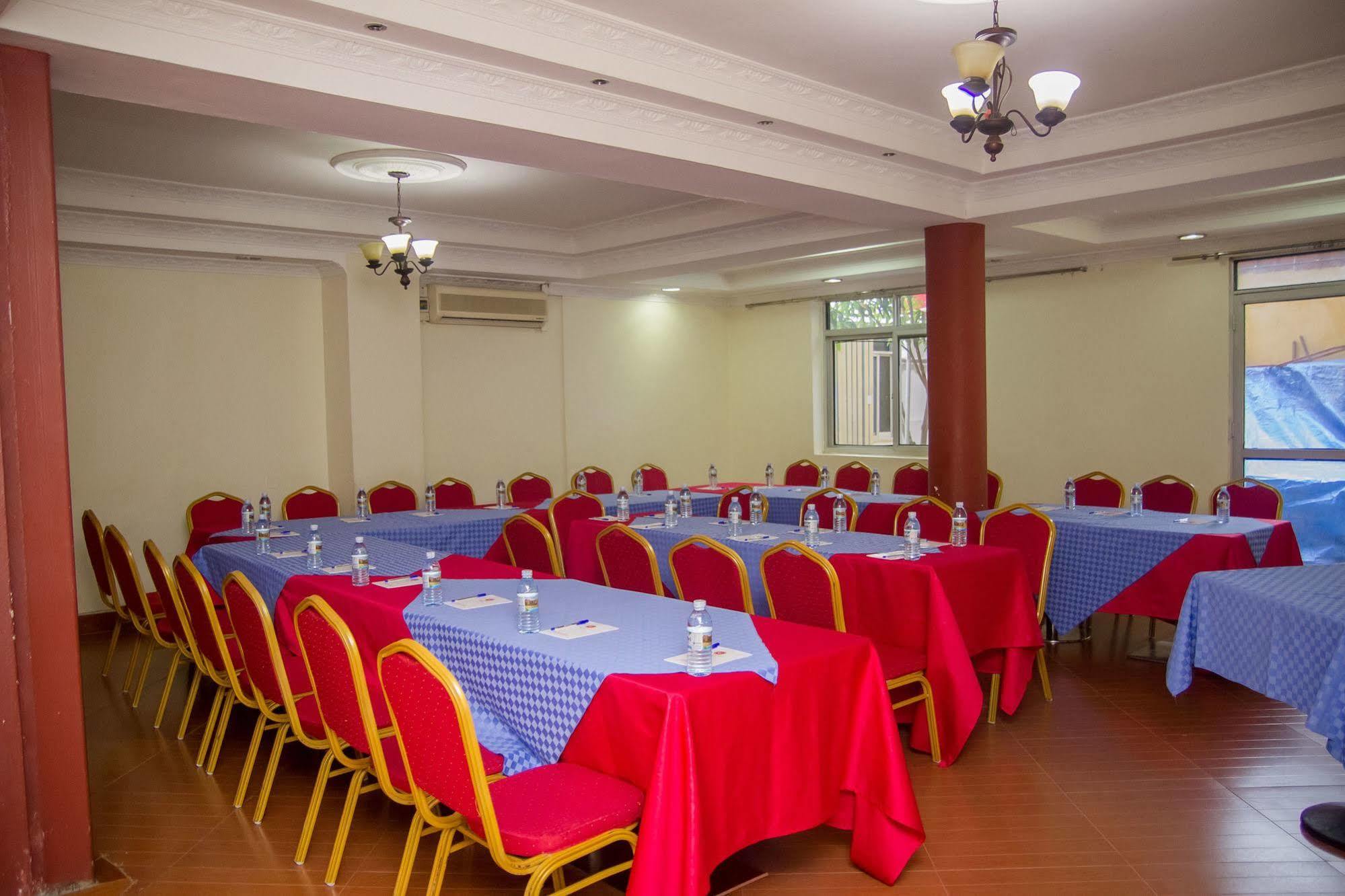 Grand Global Hotel Kampala Exterior foto