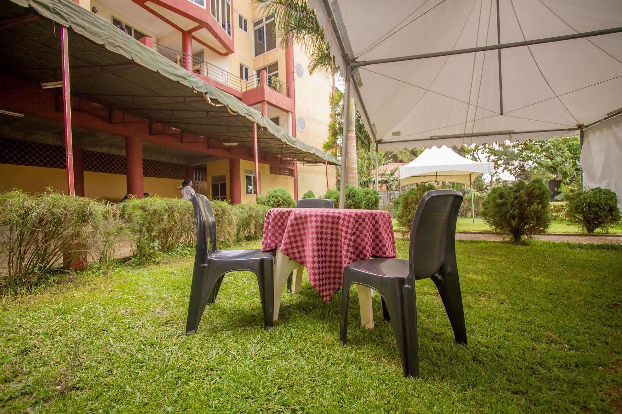 Grand Global Hotel Kampala Exterior foto